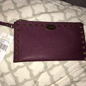 BRAND NEW WITH TAGS MICHAEL KORS CLUTCH